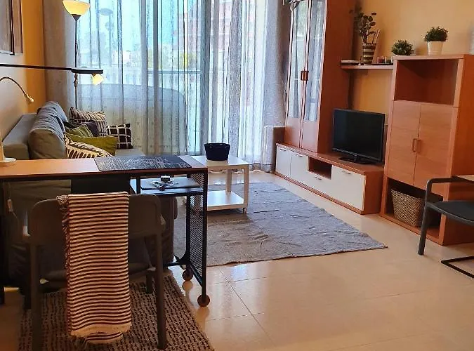 Marinas Grand Terrace 公寓 *