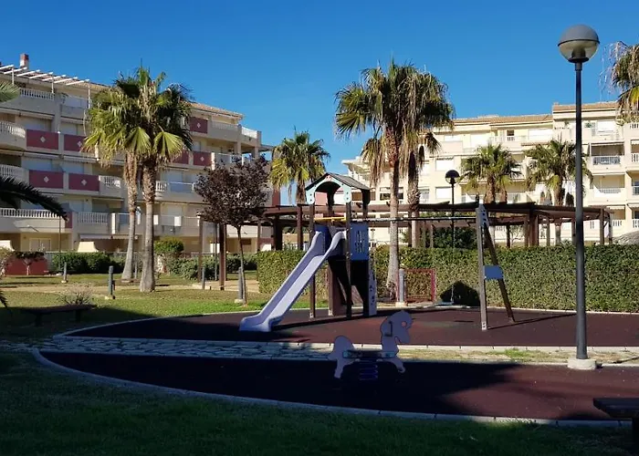 Marinas Grand Terrace דירה